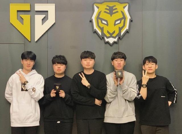 会进行深入 会进行深入