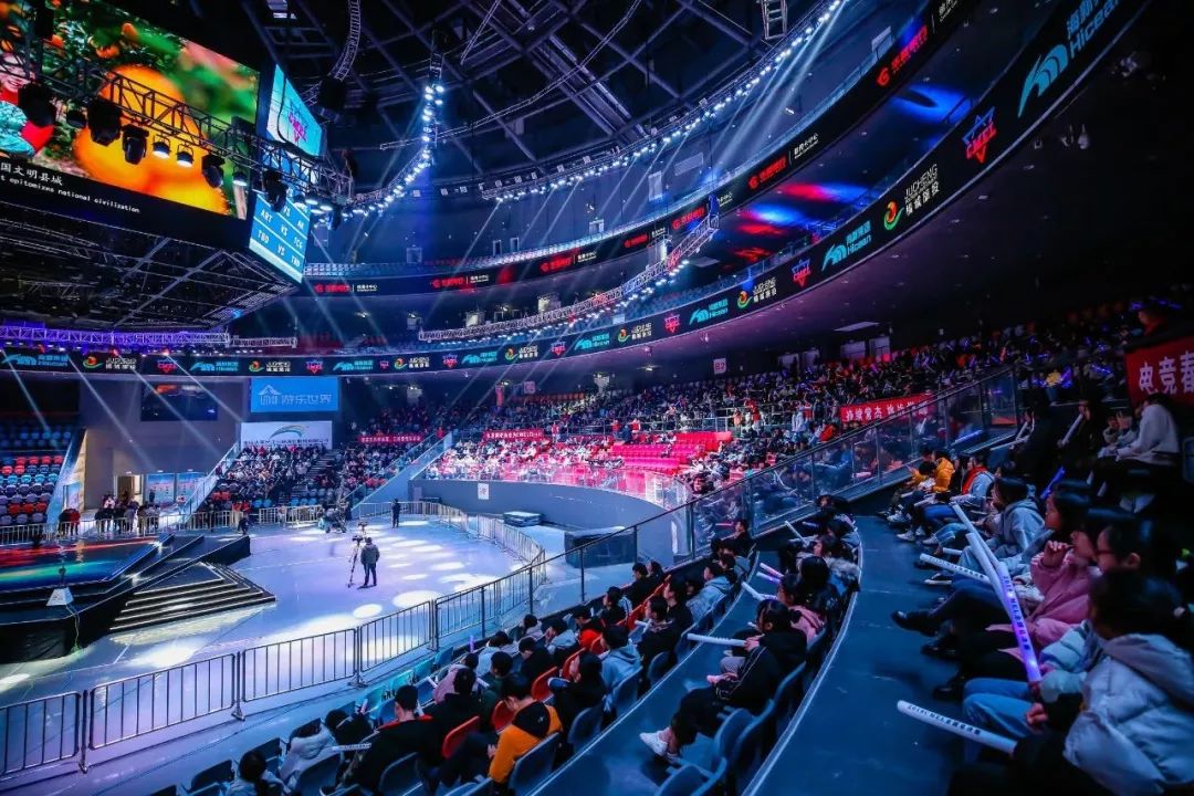 与逆足边锋 与逆足边锋