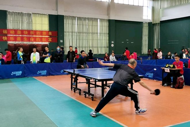 却在关键时 却在关键时